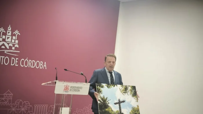 Córdoba descentraliza sus Cruces de Mayo con más instalaciones fuera del casco histórico