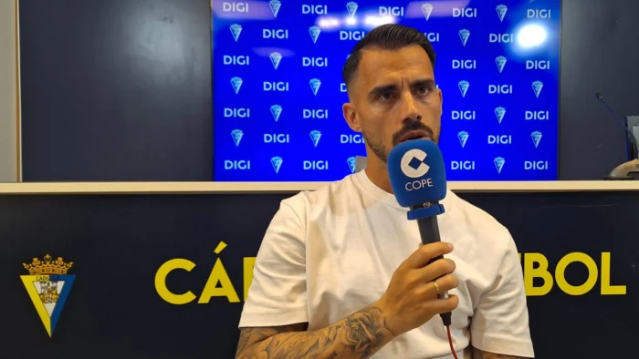 Suso se muestra "convencido" de la salvación y no se arrepiente de volver al Cádiz CF: "Lo dejé todo y quiero subir con este equipo"