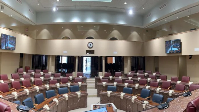 El Gobierno de Murcia rechaza pactos con diputados tránsfugas de Vox