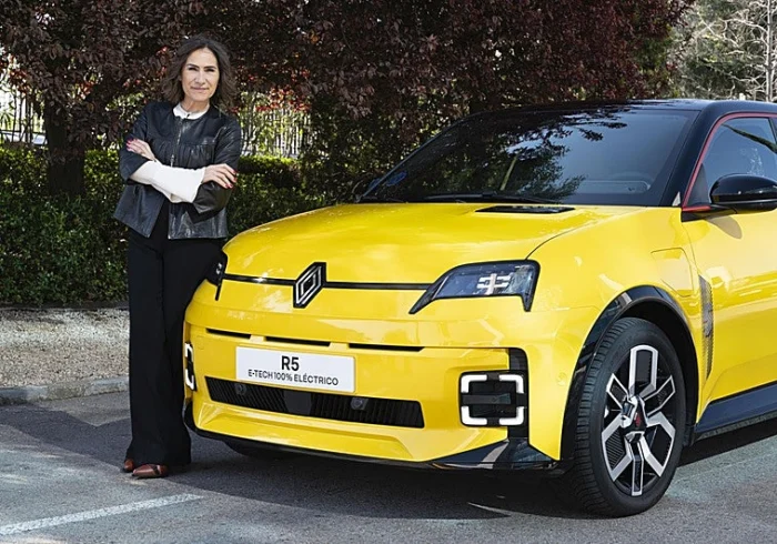 PAULA FABREGAT-ANDREU: LA DISEÑADORA ESPAÑOLA QUE LIDERA LOS PROYECTOS DE RENAULT GROUP
