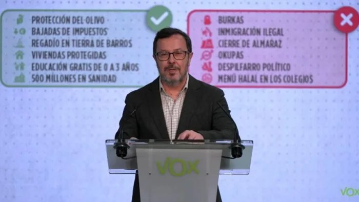 Vox defiende la "prioridad nacional" pero no aclara cómo la aplicará en Extremadura porque no es legal