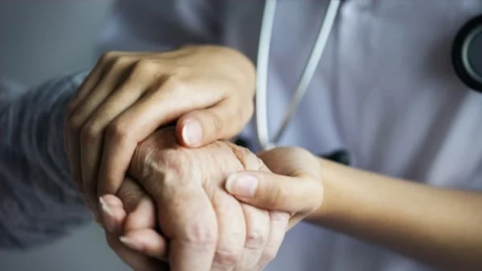 Olga Fernández, neuróloga: "Es posible detectar el Parkinson sin que el paciente tenga temblor. El síntoma clave es la bradicinesia, que es la lentitud de los movimientos"