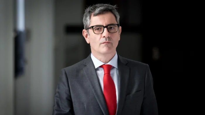 PSOE y Sumar respaldan a Bolaños tras sus críticas al juez Peinado en el caso Begoña Gómez