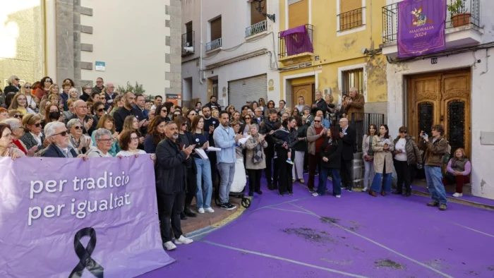 Sagunto: Un viaje lento hacia la igualdad en las fiestas tradicionales