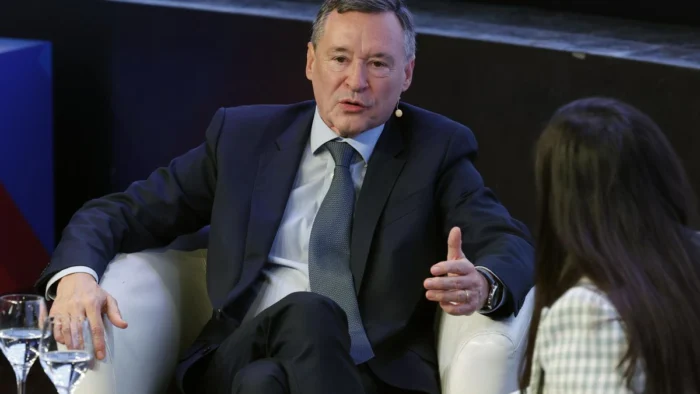 Indra convoca a su plantilla para analizar la situación actual de la compañía