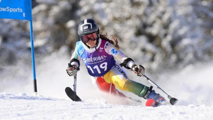 MARÍA MARTÍN-GRANIZO: DEL ESQUÍ PARALÍMPICO AL SURF ADAPTADO, UN EJEMPLO DE SUPERACIÓN