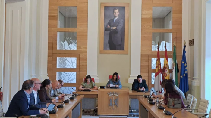 El PP de Cáceres acerca el presupuesto de 2026 tras un paso clave con Vox