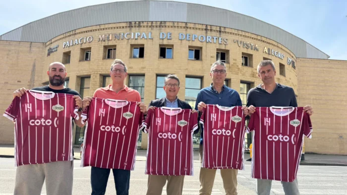 El Coto Córdoba, tras proclamarse campeón del grupo OESTE de Segunda FEB, buscará un ascenso histórico frente al Amics Castelló