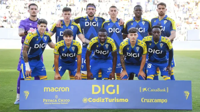 El Cádiz CF, al borde de firmar una temporada histórica… por lo negativa