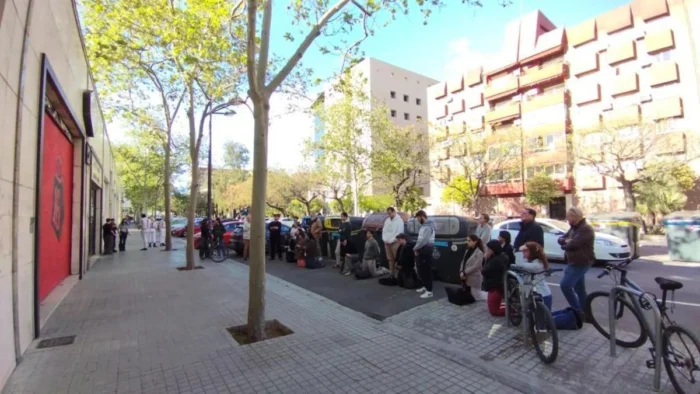 Cristianos 1 - Sat&aacute;nicos 0: de c&oacute;mo 20 personas rezando el rosario cancelaron un concierto en Mi&eacute;rcoles Santo