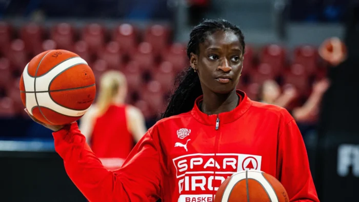 Lola Pendande hace historia al clasificar a Spar Girona para la Final Six de la Euroliga femenina
