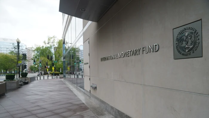 El FMI rebaja su previsión de crecimiento mundial y eleva la tasa de inflación por la guerra en Irán