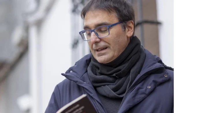 Pablo García Casado, Premio de la Crítica por su poemario ‘Cada uno es mucha gente’