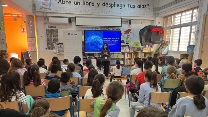 Vithas alerta del impacto de la tecnología en el cerebro de los niños