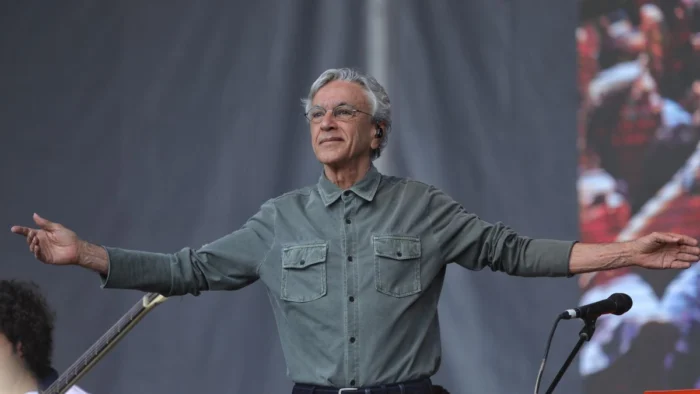 El cantante brasileño Caetano Veloso, de 82 años, anuncia un concierto "histórico" en Madrid
