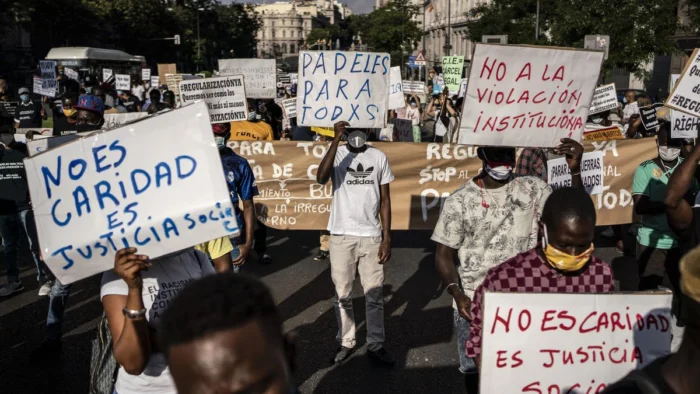 Nuevas Claves para la Regularización Extraordinaria en España