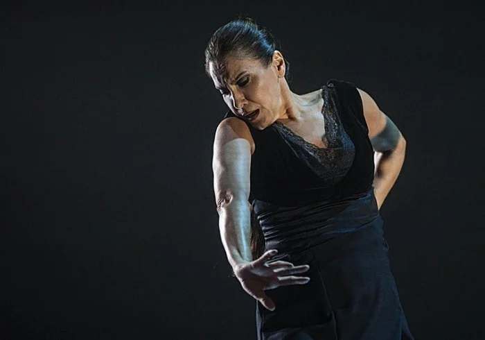 Rafaela Carrasco homenajea a las cigarreras en ‘Humo’, un canto femenino y feminista