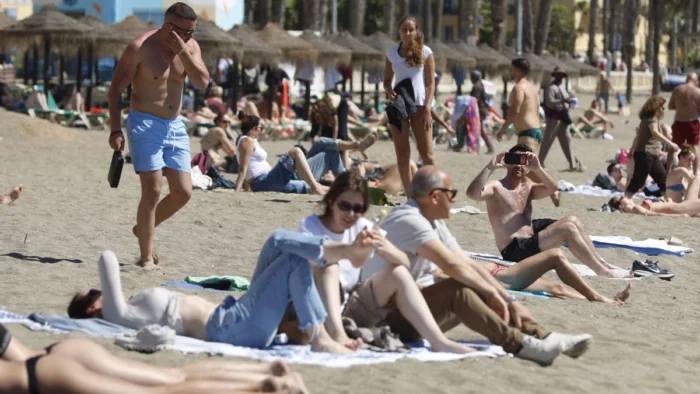 El Sol Domina España: Temperaturas Alcanzarán los 30 Grados