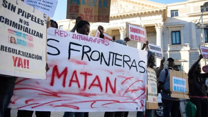 Varios funcionarios denuncian órdenes del PP de bloquear refuerzos y boicotear la regularización de migrantes en Palma