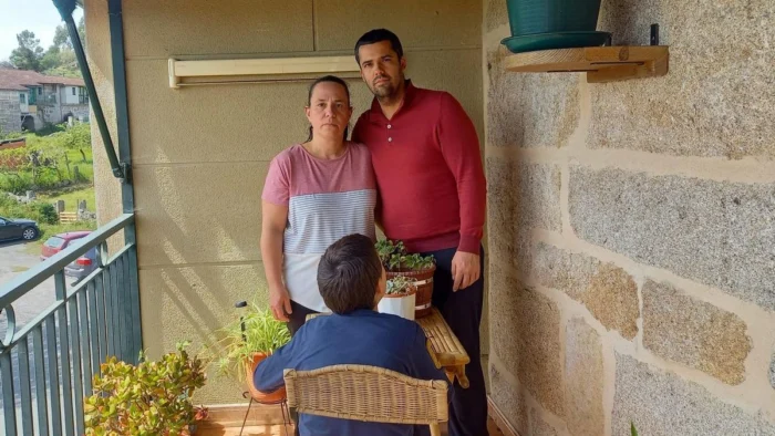 La batalla de unos padres contra la Xunta por reducir la ayuda a su hijo dependiente después de omitir uno de sus diagnósticos