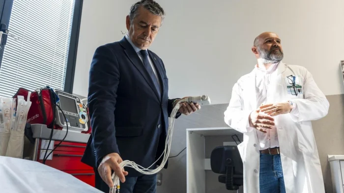 Andalucía gasta cuatro millones de euros al año para derivar pacientes de Almería a un hospital privado de Murcia