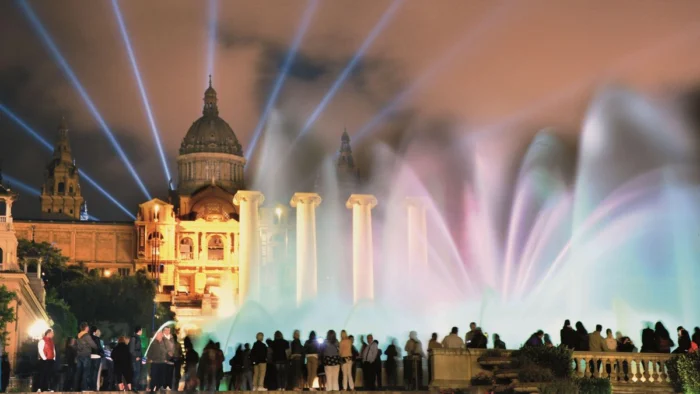 RENOVADA Y MÁS ESPECTACULAR: LA FONT MÀGICA DE MONTJUÏC DESLUMBRA CON NUEVA TECNOLOGÍA
