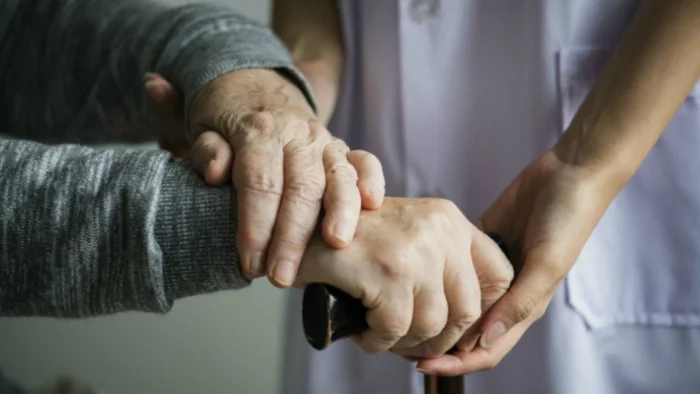 Descuidos en la medicación: Uno de cada cuatro cuidadores no profesionales comete errores