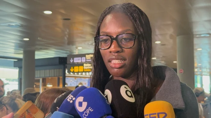 Awa Fam, recibida como una estrella tras su histórico draft en la WNBA