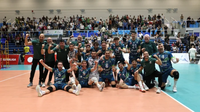 Unicaja Costa de Almería desafía al campeón y sueña con la semifinal de la Superliga