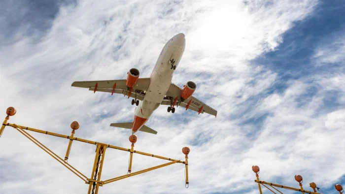 HUELGA DE CONTROLADORES AÉREOS EN SEVILLA Y JEREZ EN VÍSPERAS DE EVENTOS MASIVOS