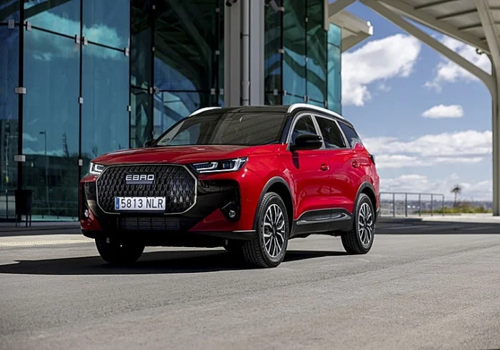Ebro s700 HEV: la apuesta híbrida que desafía a los líderes del segmento SUV
