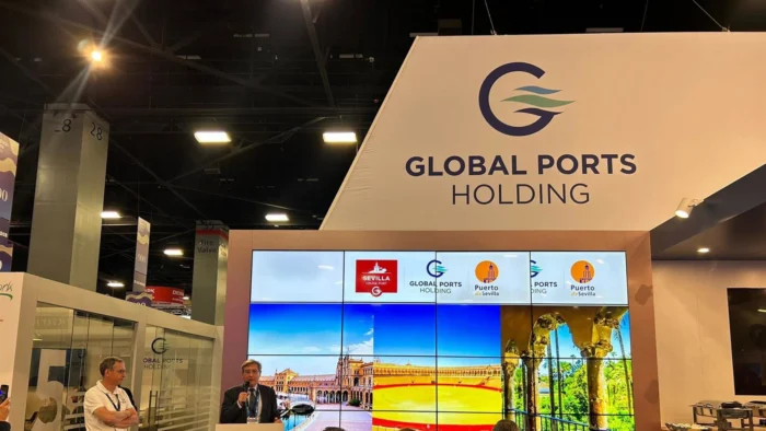 Sevilla recibe una oleada de cruceros de lujo para la Feria de Abril