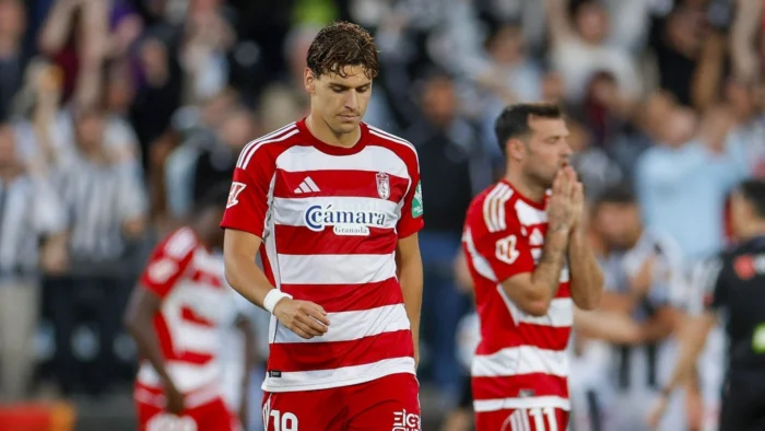 POSIBLES CAMBIOS EN LA DEFENSA DEL GRANADA Y REENCUENTRO CON EXJUGADORES EN EL ALBACETE