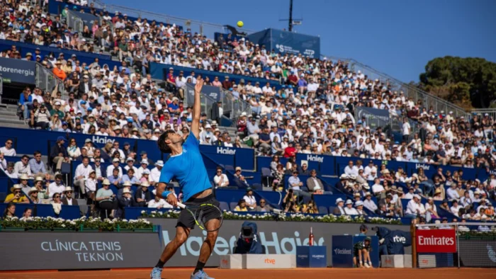 Alcaraz y Jódar buscan mantener la hegemonía española en el Godó